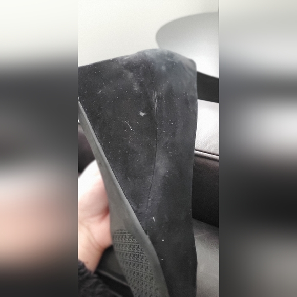 Tory Burch black wedges - Picture 4 of 11